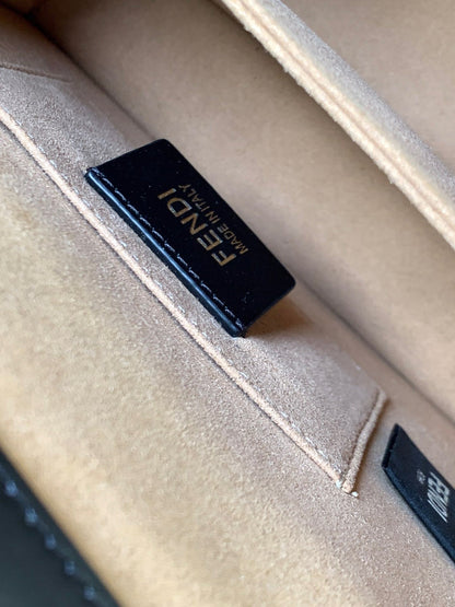 FEN Kan U Flap Bag (small)