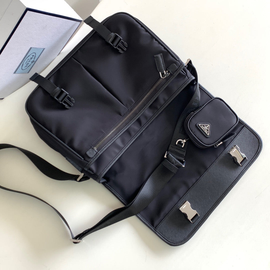PRA Messenger Bag