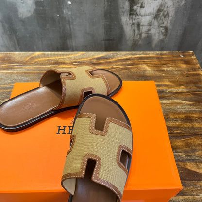 HERM Sandal