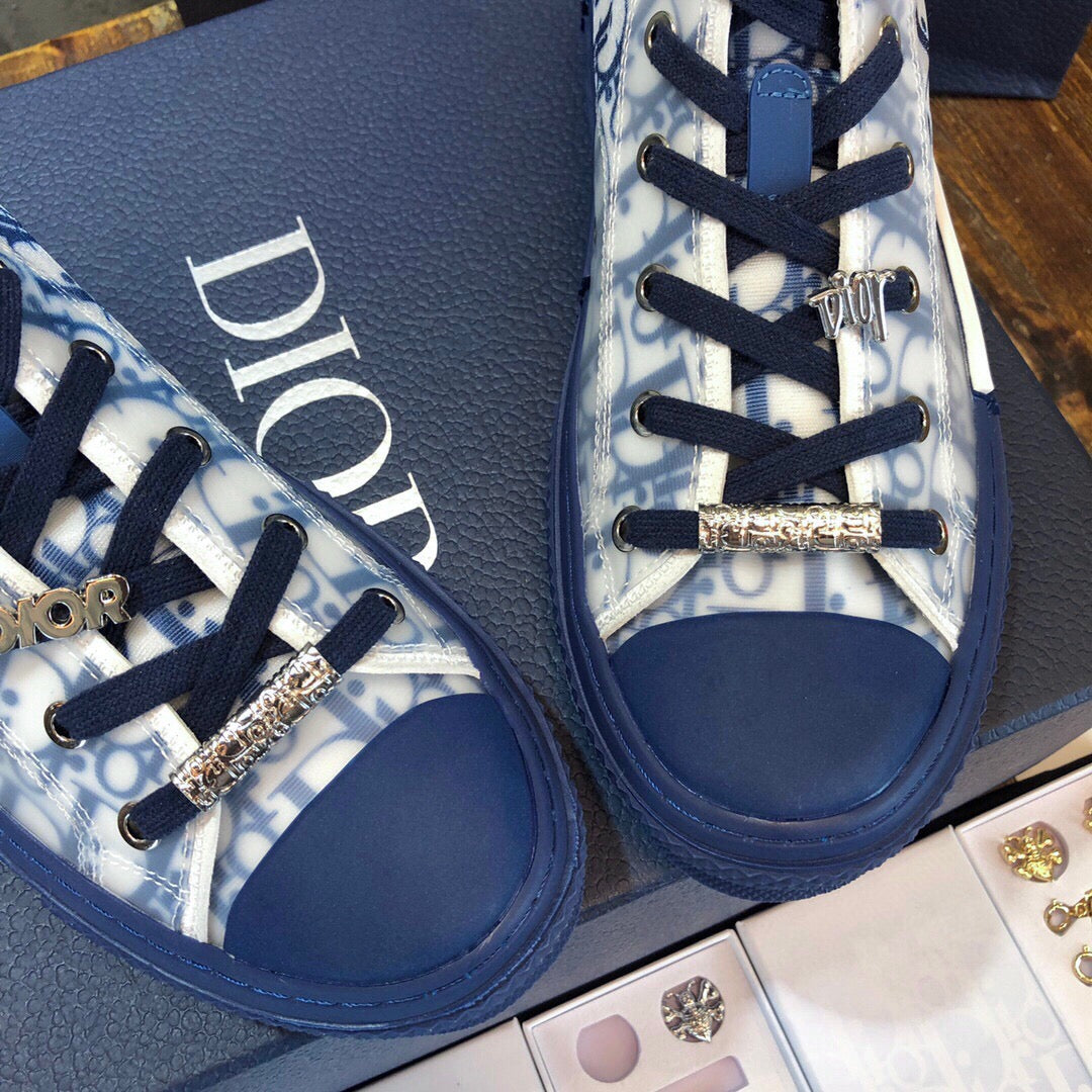 DIO Sneakers
