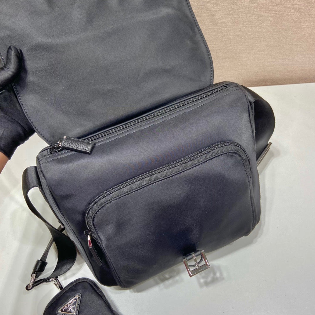 PRA Messenger Bag
