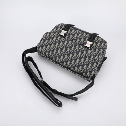 DIO Explorer Oblique Messages Bags