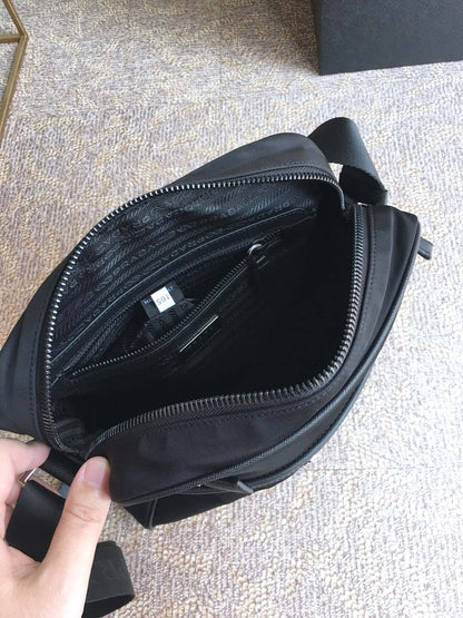 PRA Messenger Bag
