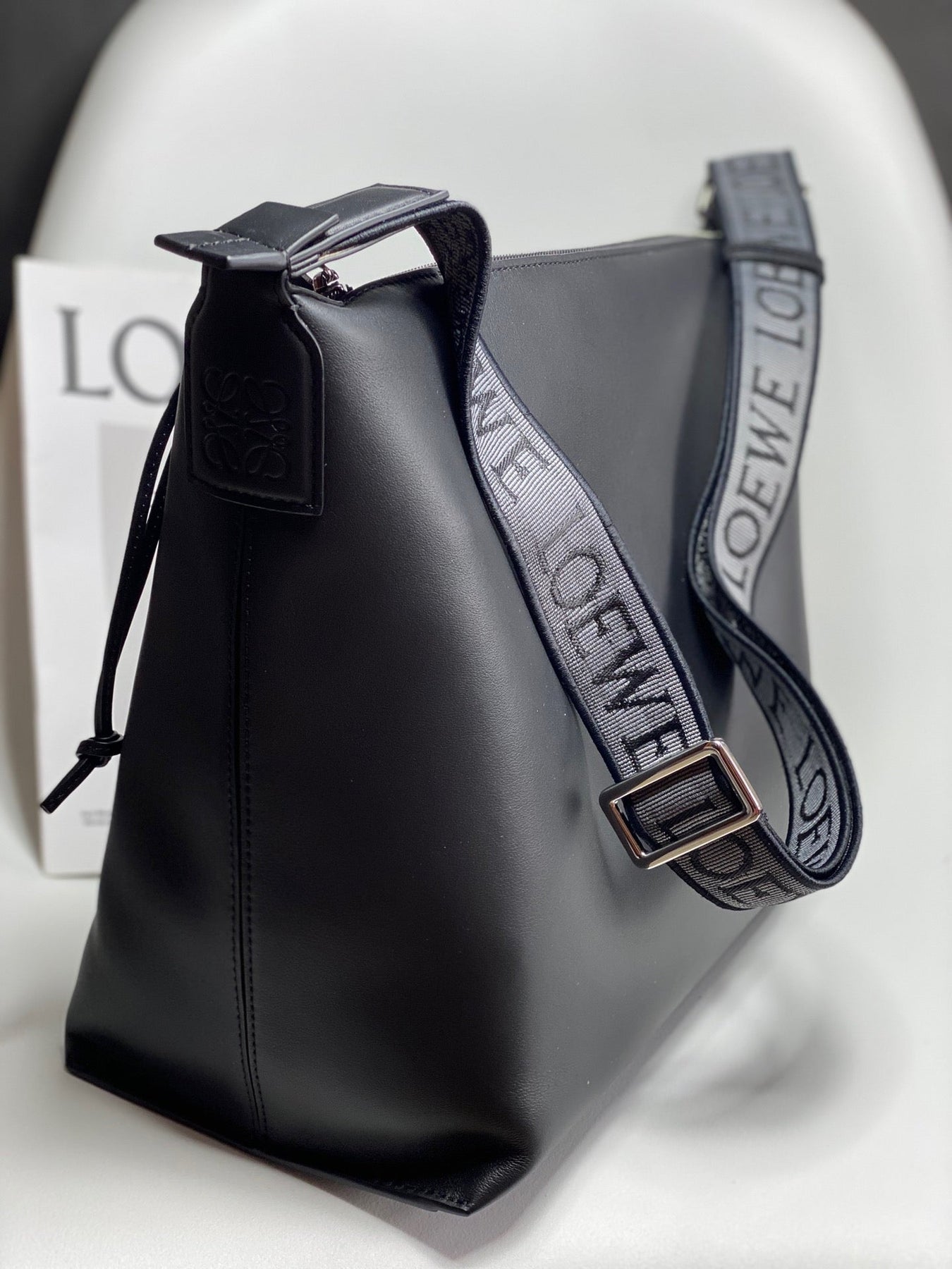 LO Messenger Bag
