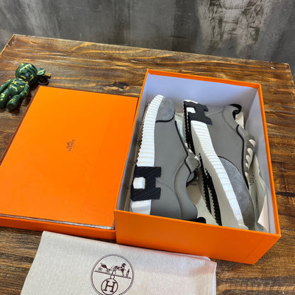 HERM Sneakers
