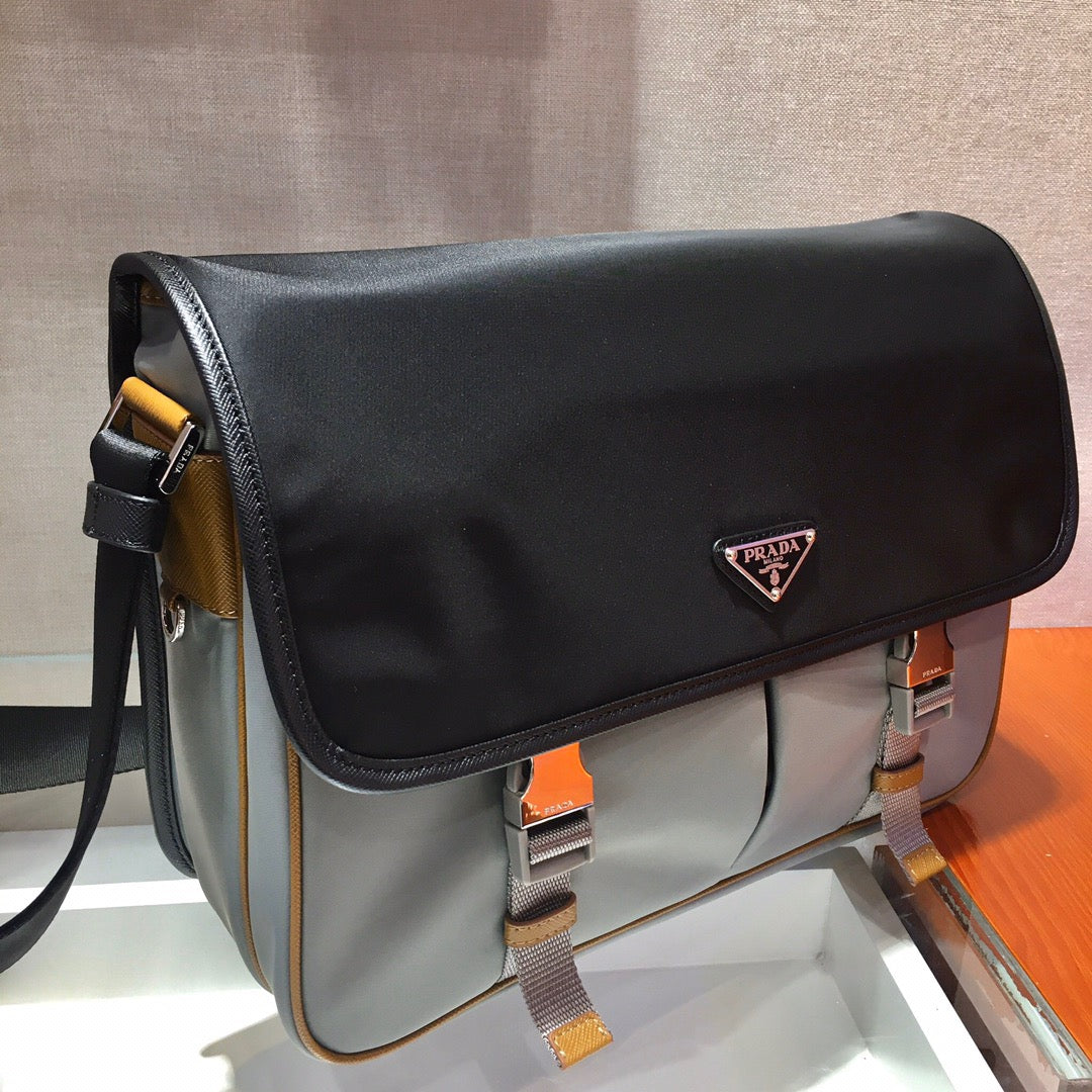 PRA Messenger Bag