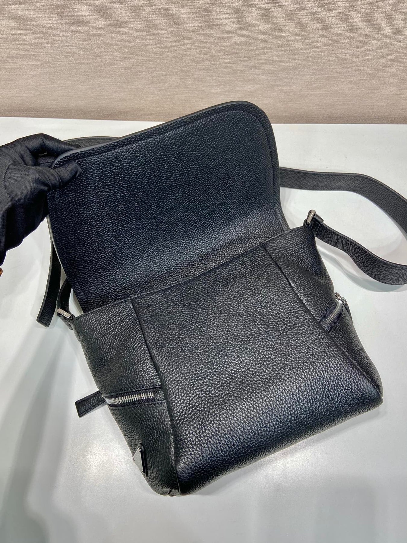 PRA Messenger Bag