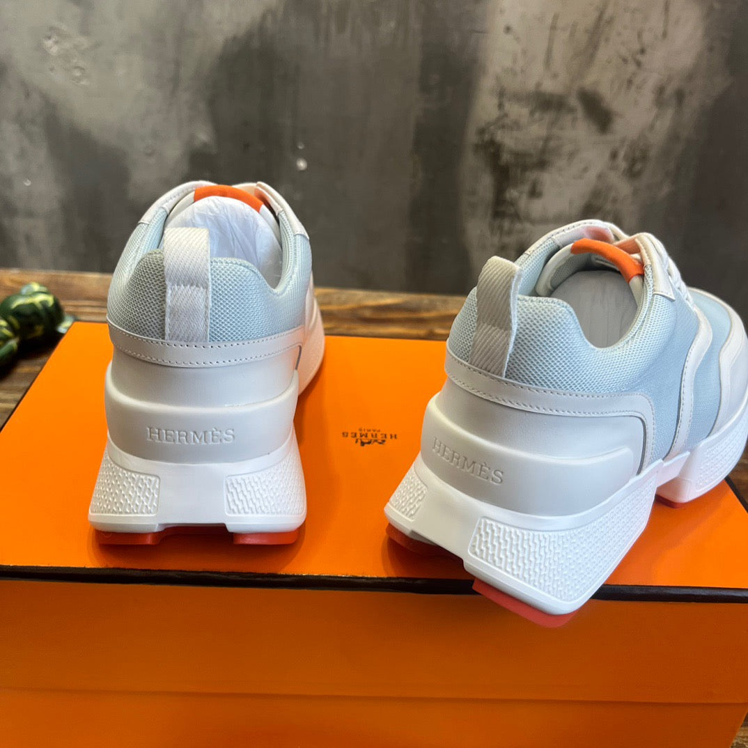 HERM Sneakers