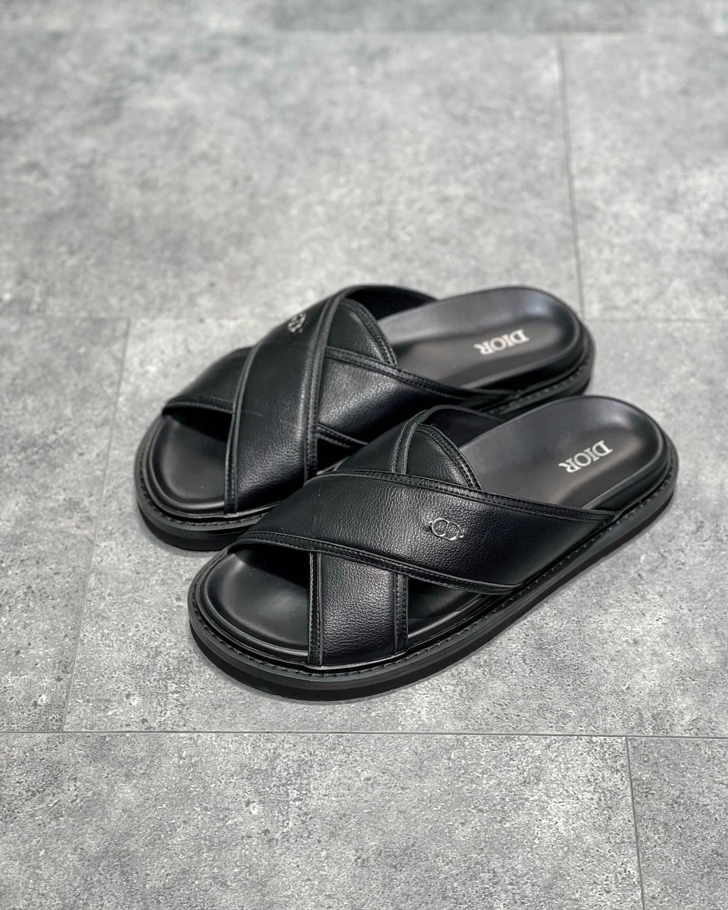 DIO Sandal