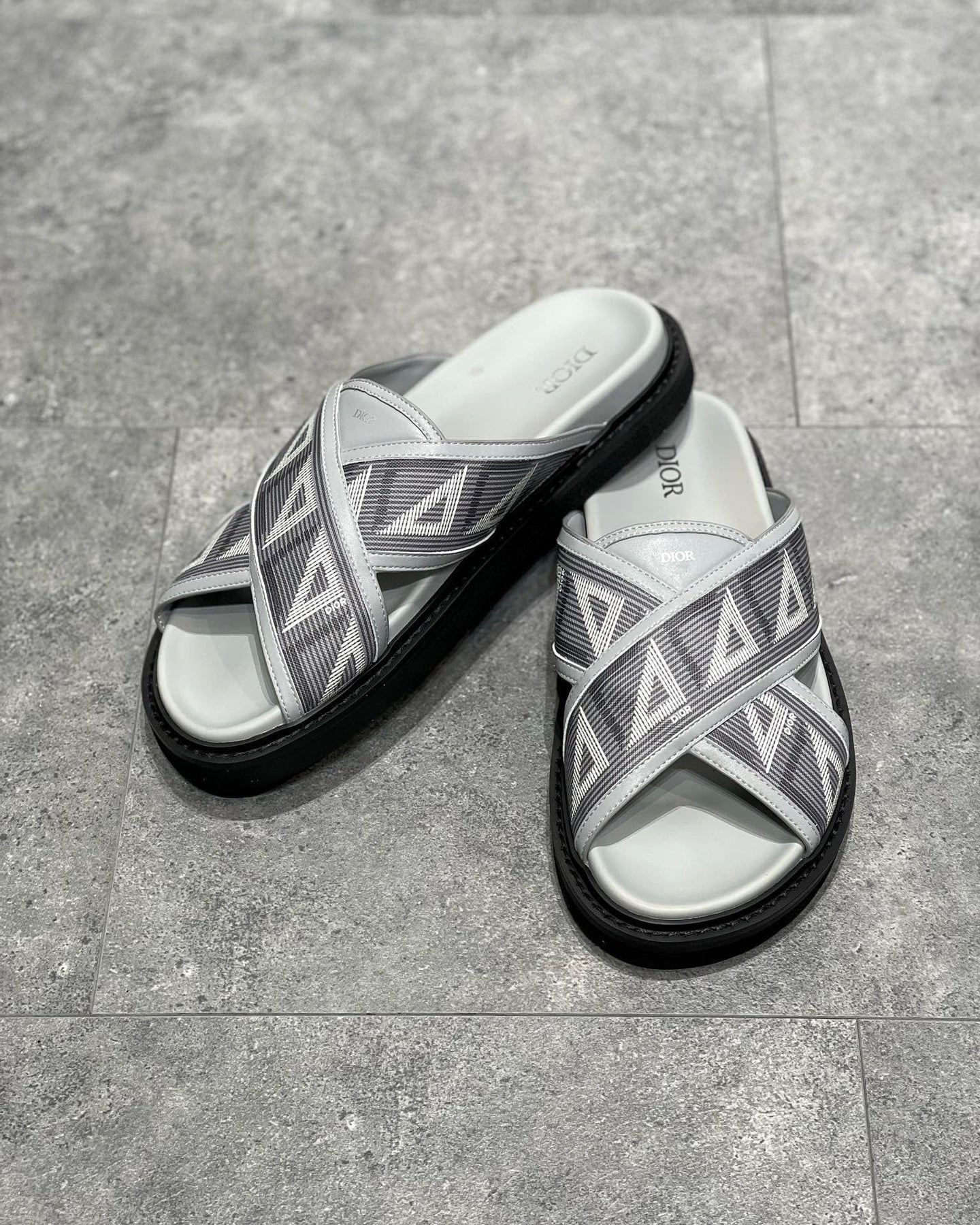 DIO Sandal