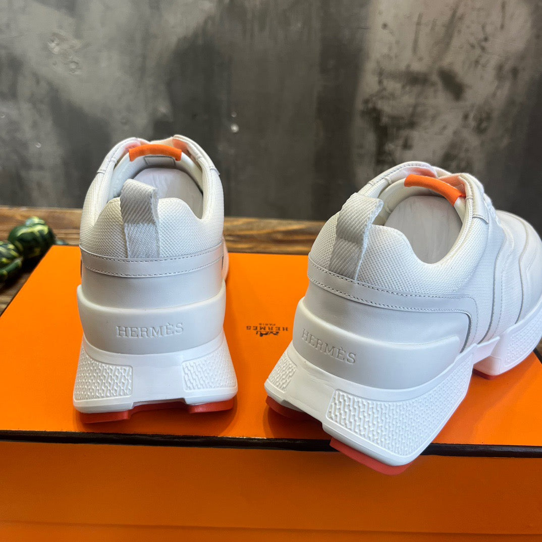 HERM Sneakers