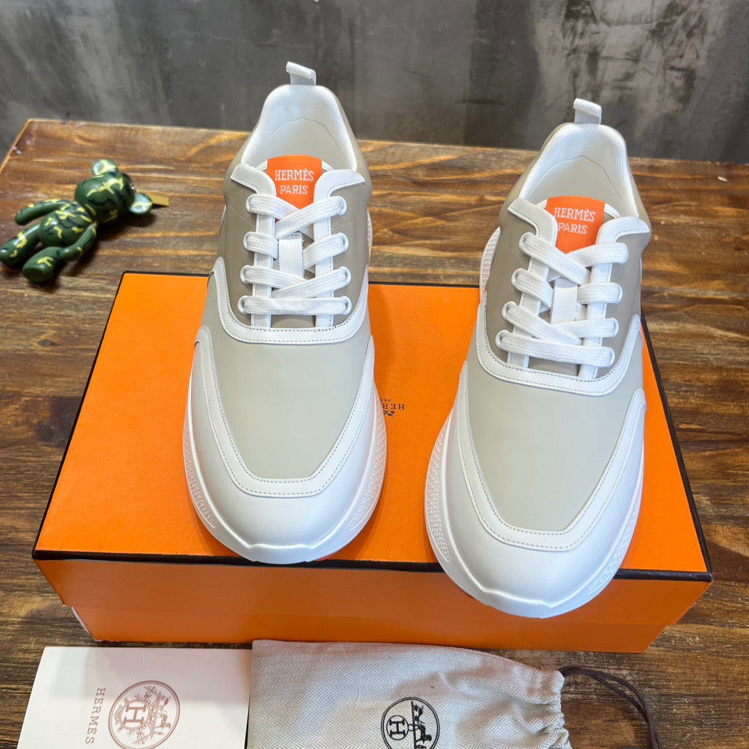 HERM Sneakers