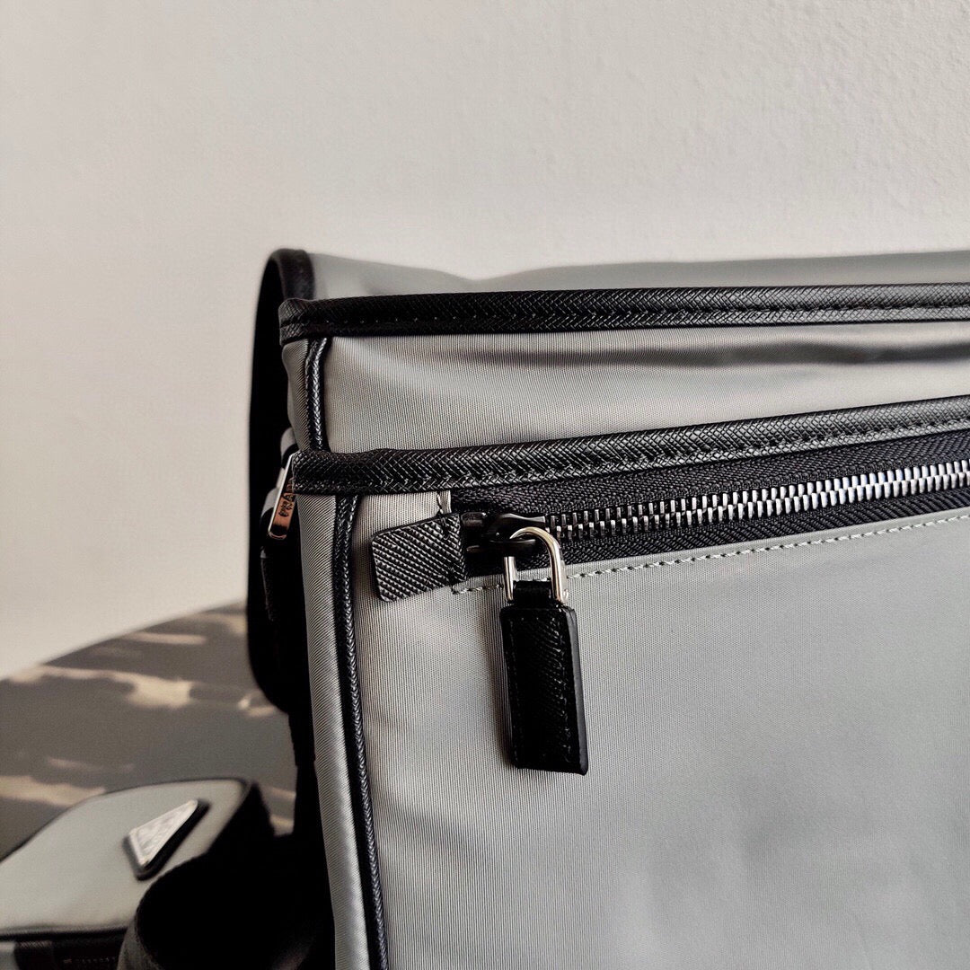 PRA Messenger Bag