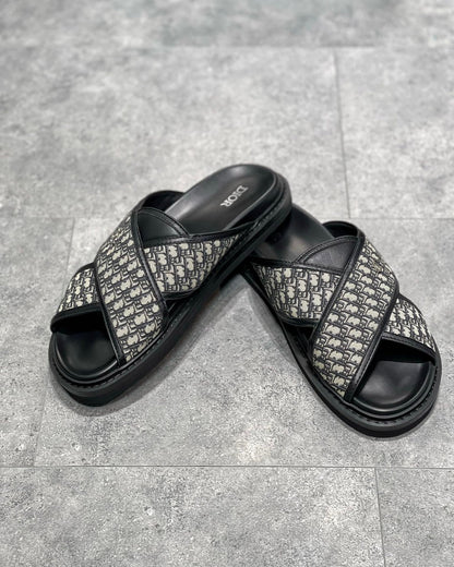 DIO Sandal