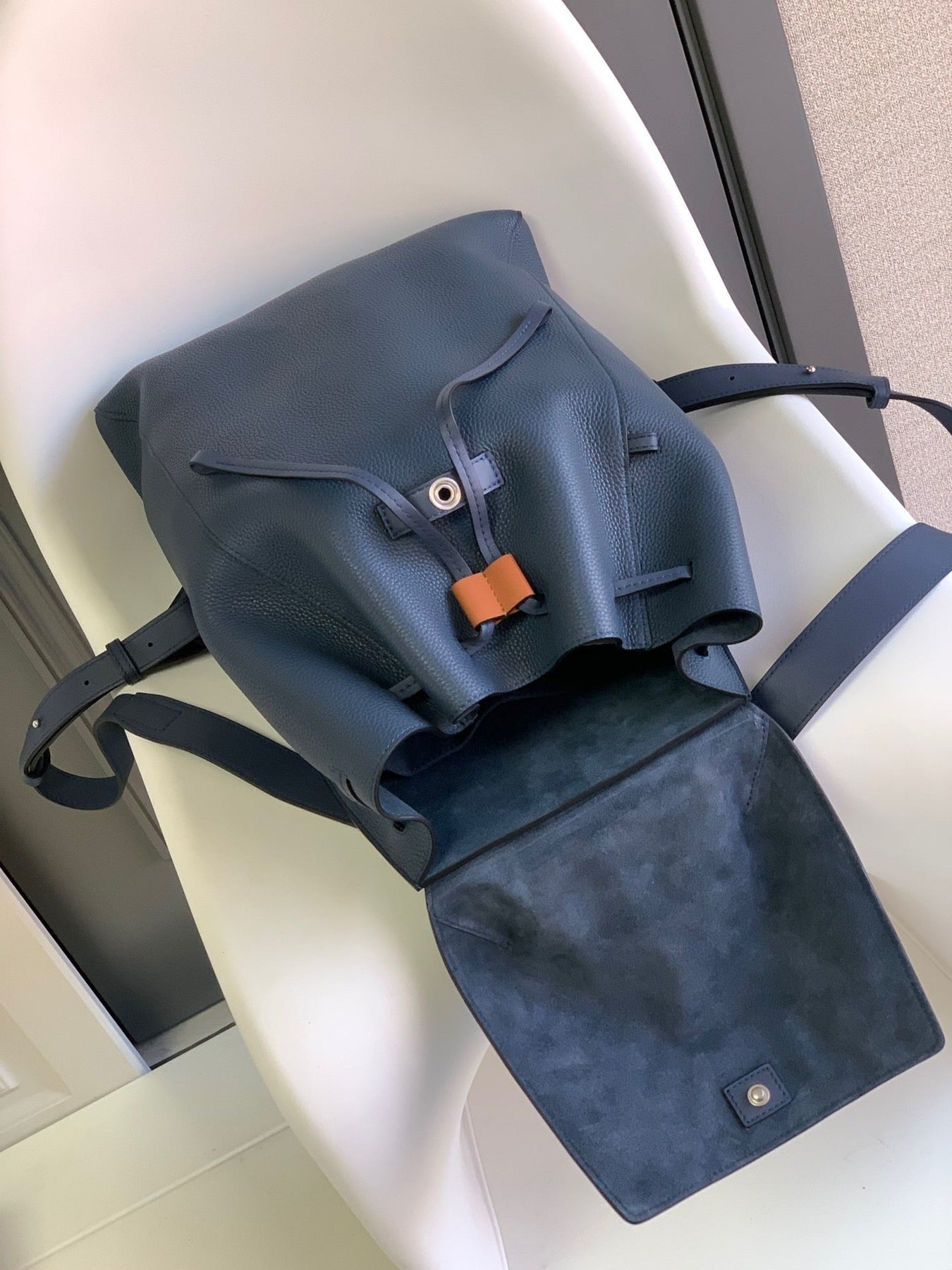 LO Backpack