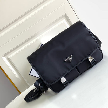 PRA Messenger Bag
