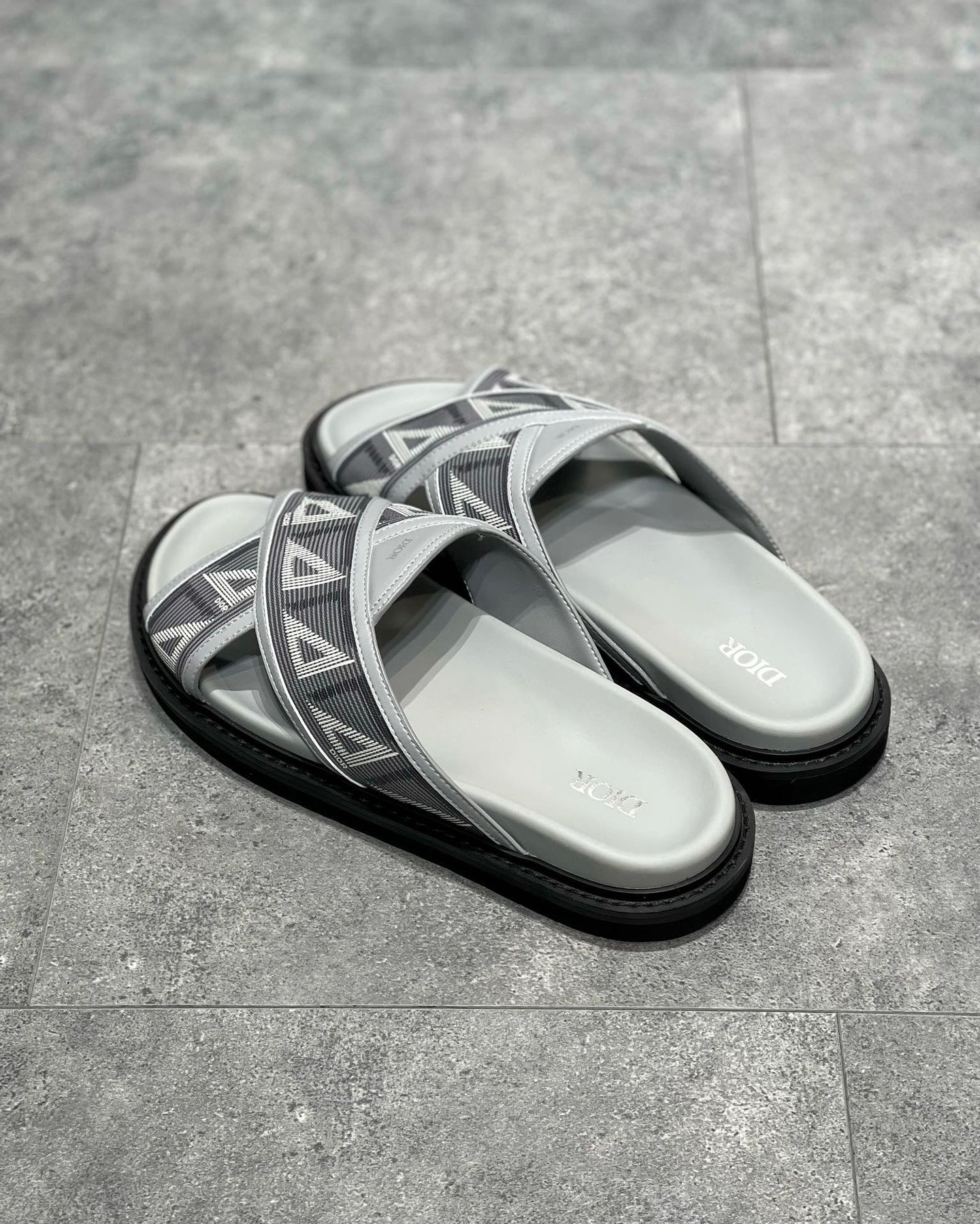 DIO Sandal