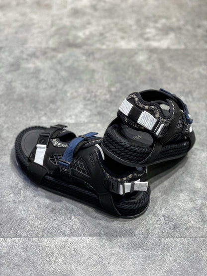 DIO Sandal