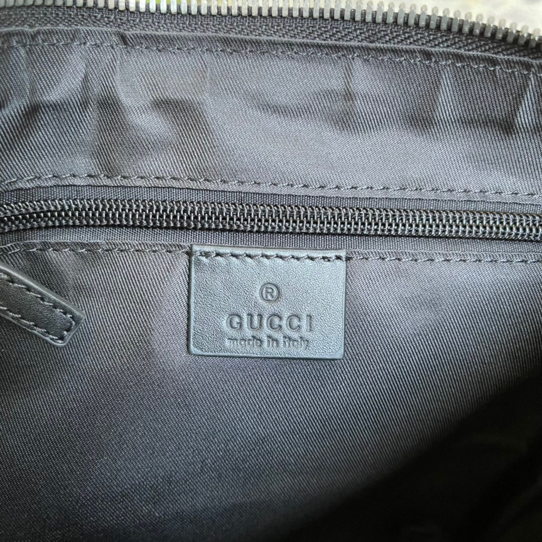 GUC Messenger Bag