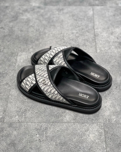 DIO Sandal