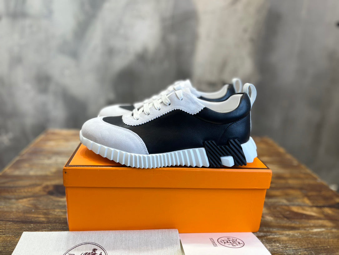 HERM Sneakers