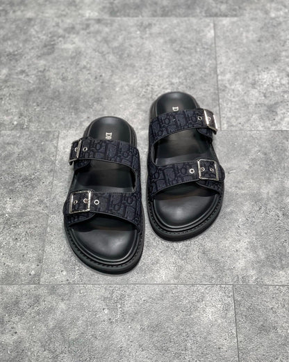 DIO Sandal