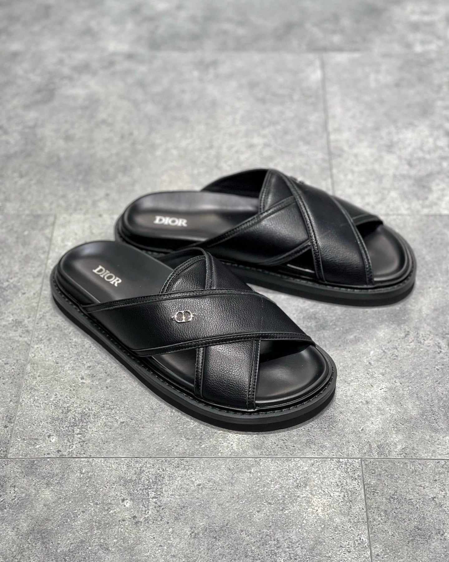 DIO Sandal