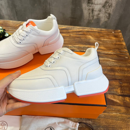 HERM Sneakers