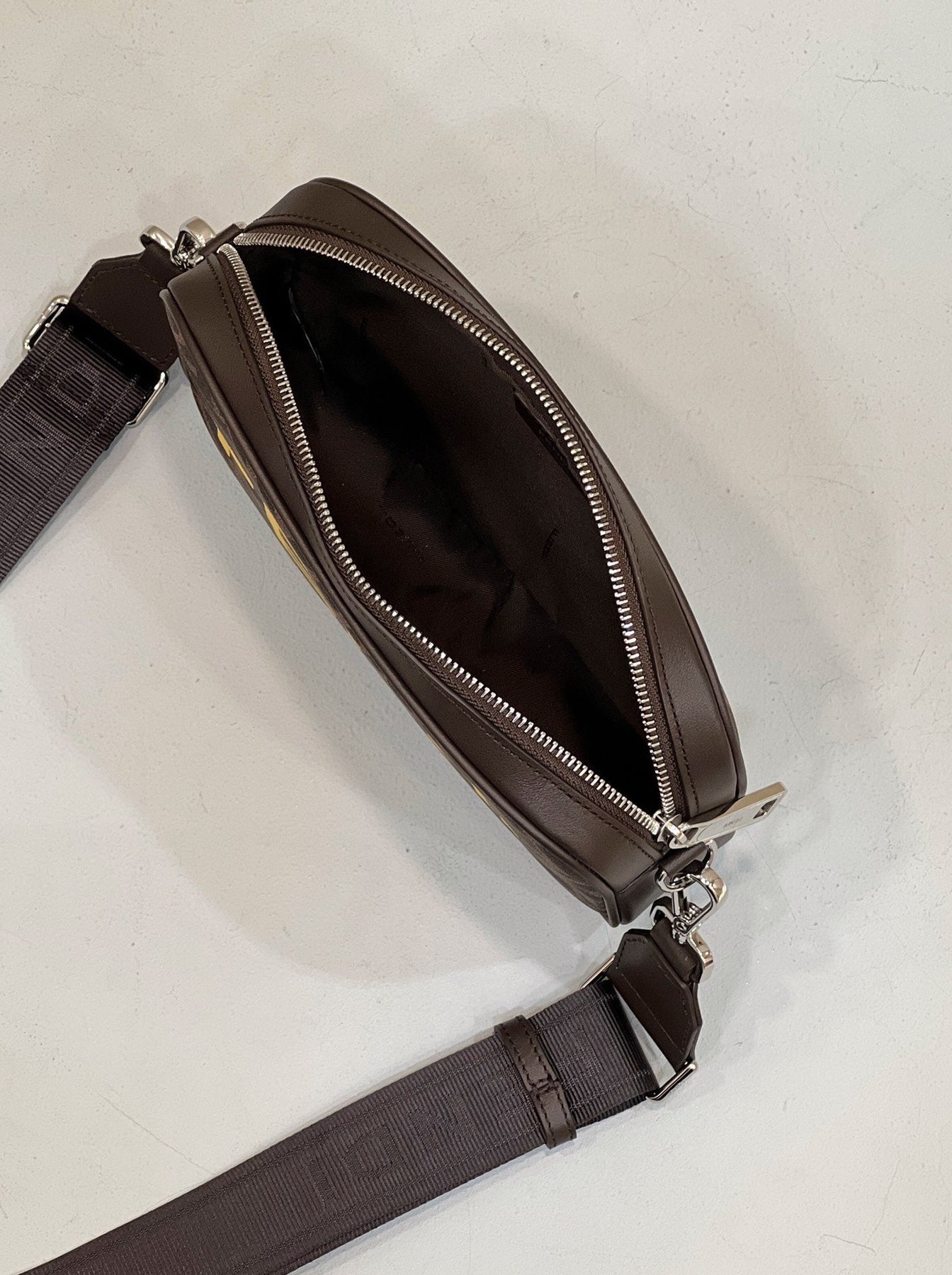 FEN Messenger Bag