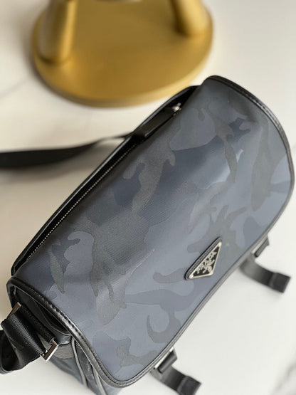 PRA Messenger Bag