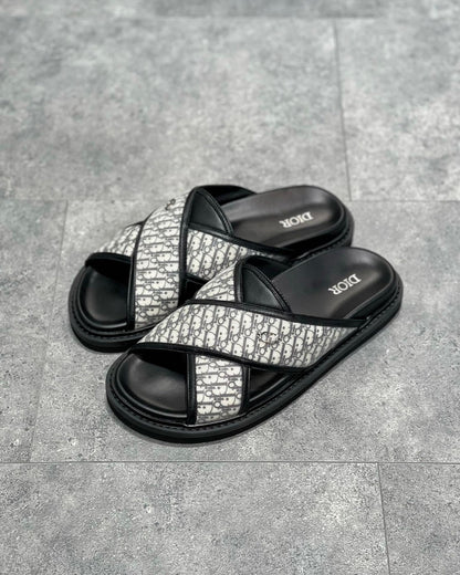 DIO Sandal