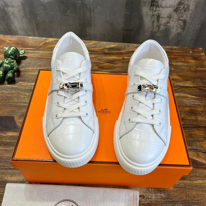 HERM Sneakers