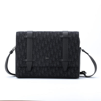 DIO Oblique Messenger Bags