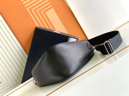 PRA Cross Body Bag