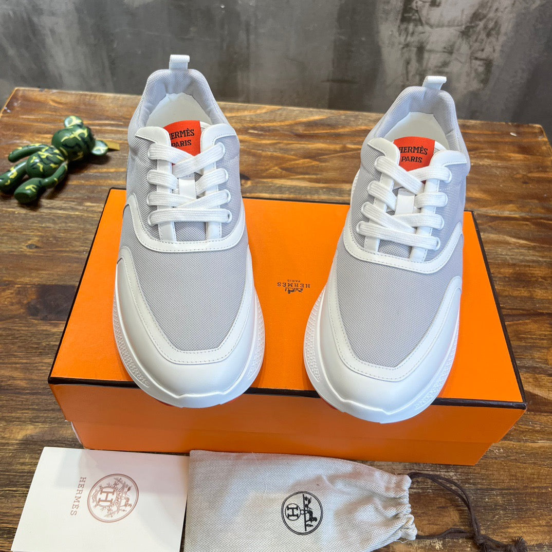 HERM Sneakers