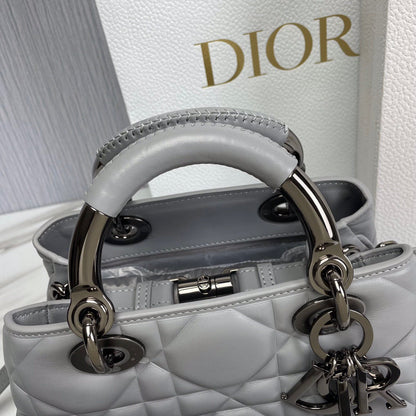 DIO handbag