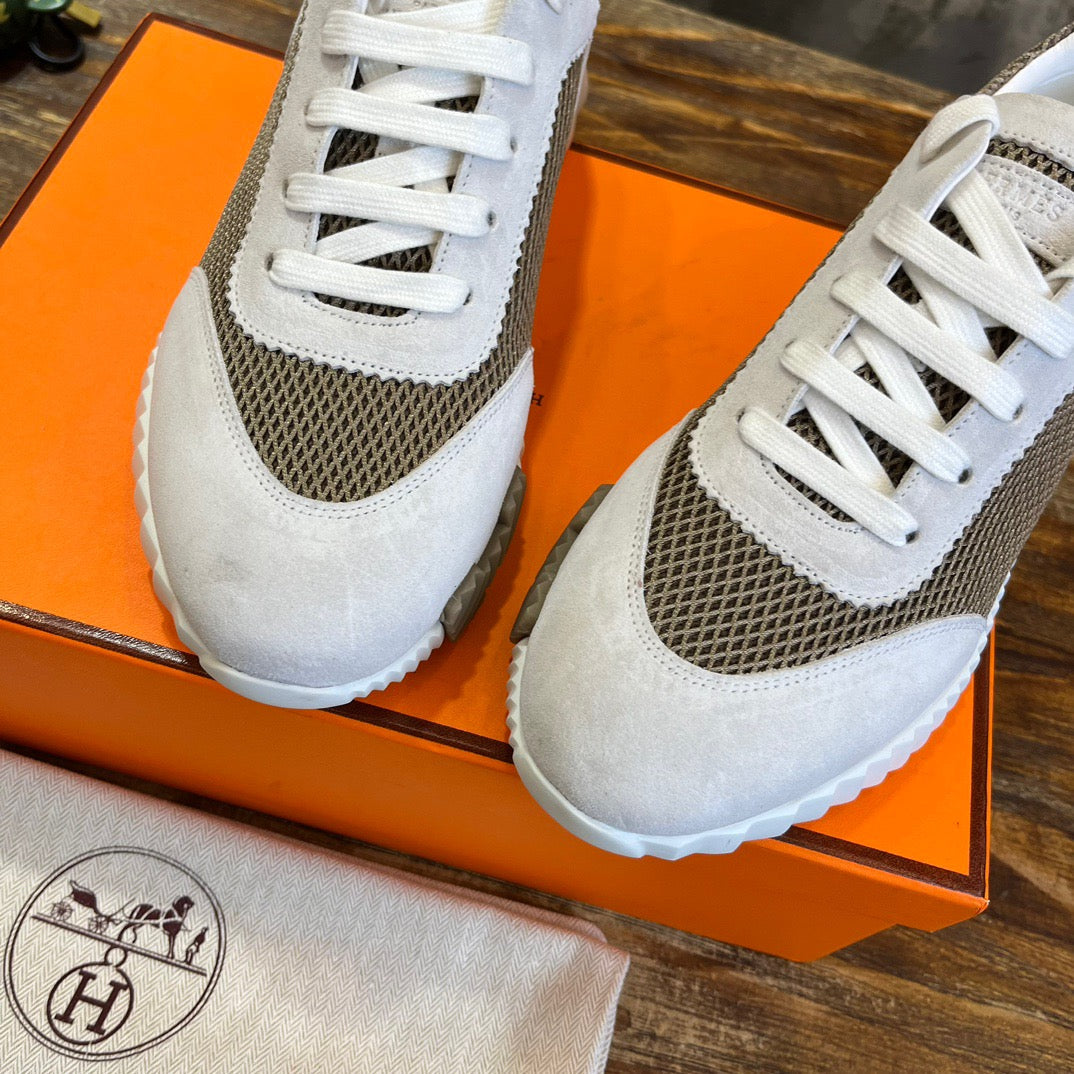 HERM Sneakers