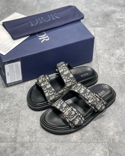 DIO Sandal
