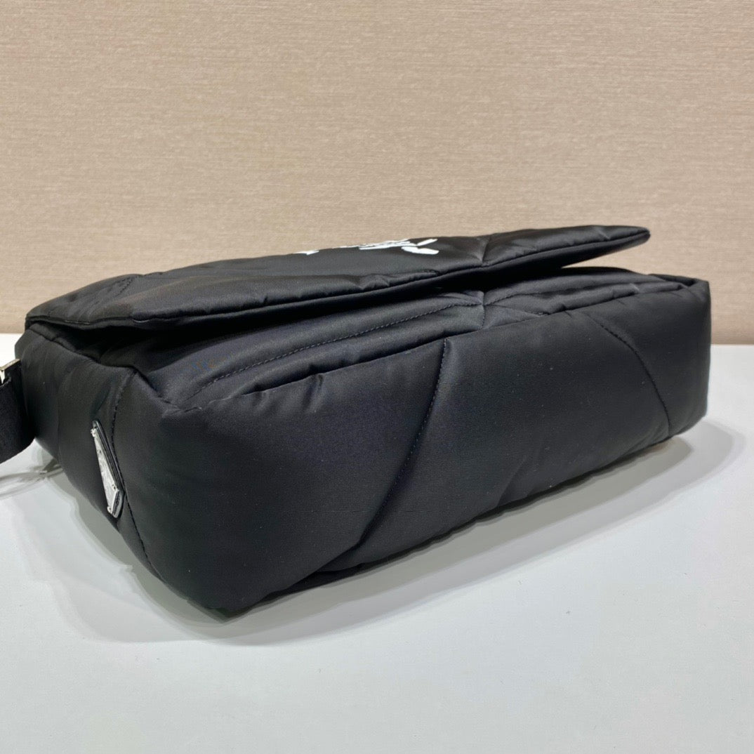 PRA Messenger Bag