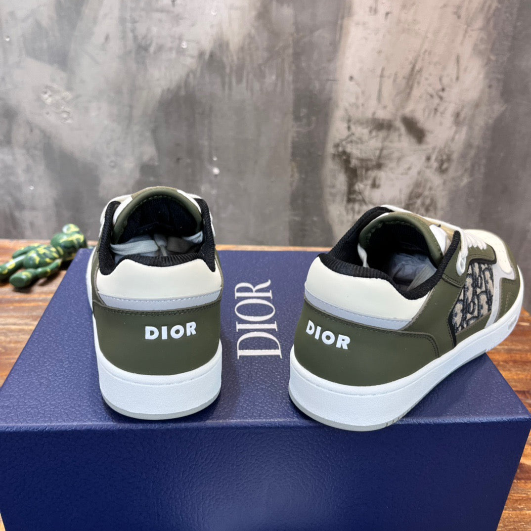 DIO Sneakers