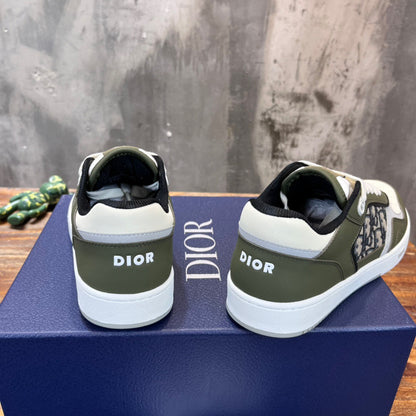 DIO Sneakers