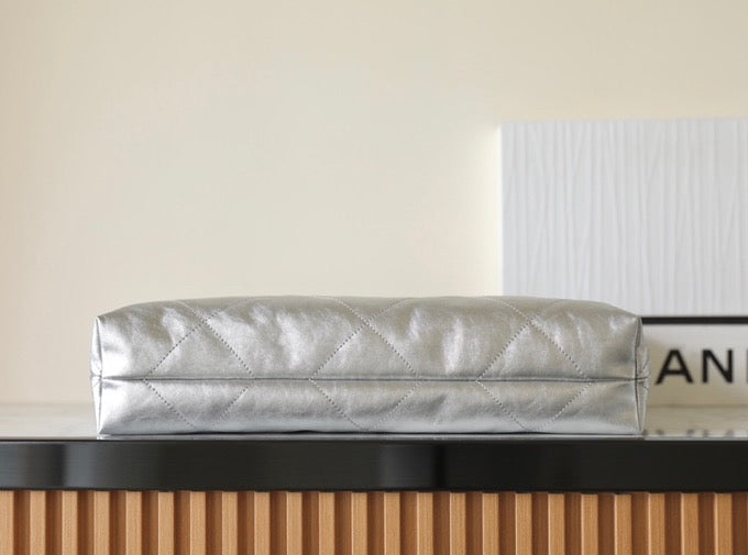 CHA 23P 22Bag (42cm)