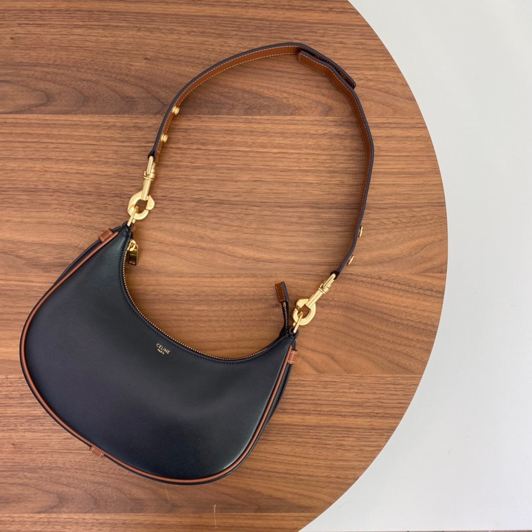 CEL AVA STRAP Handbag