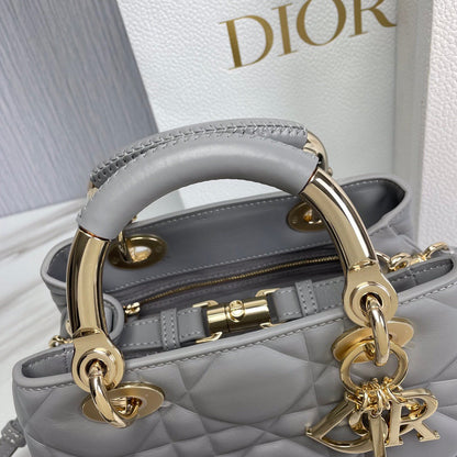 DIO handbag