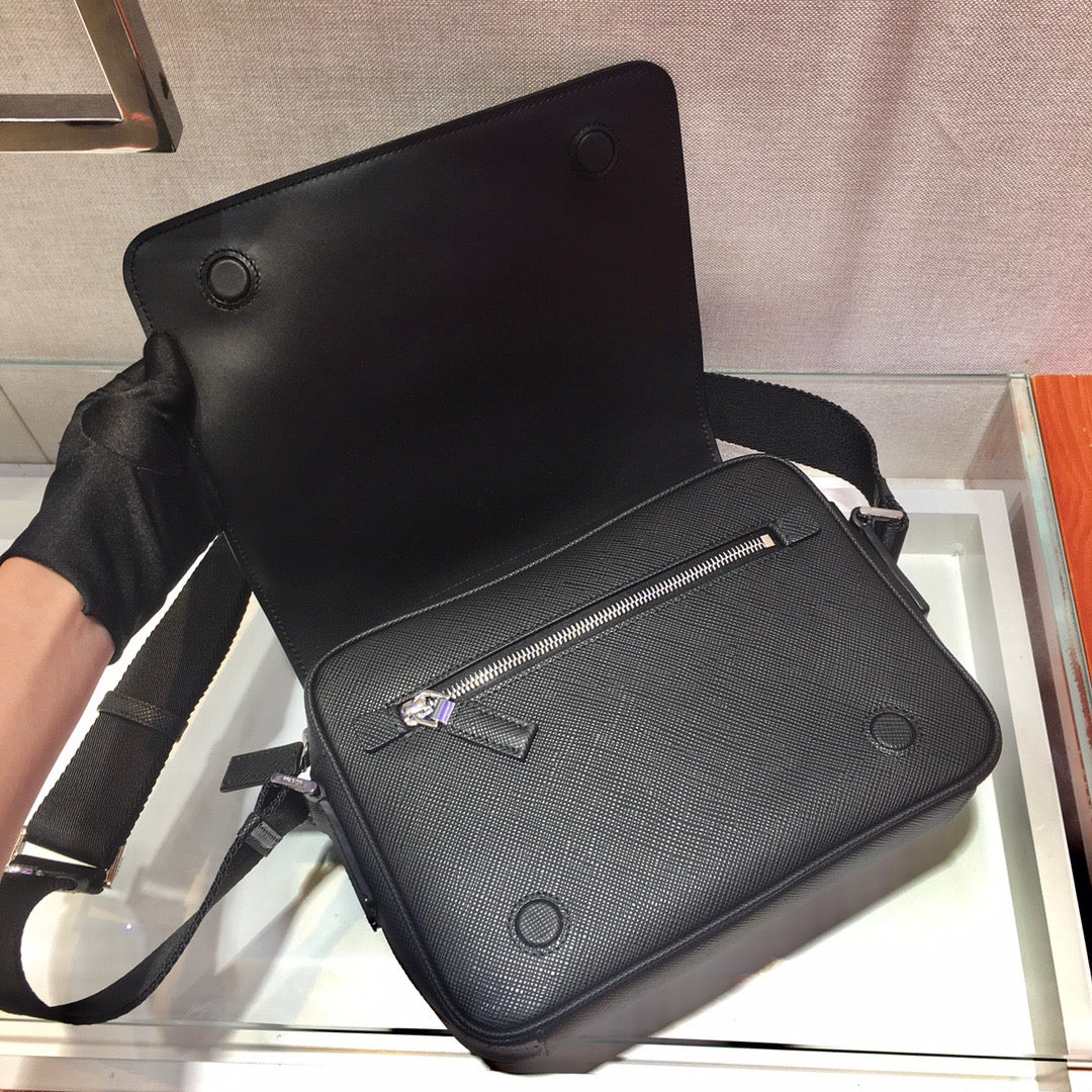 PRA Messenger Bag