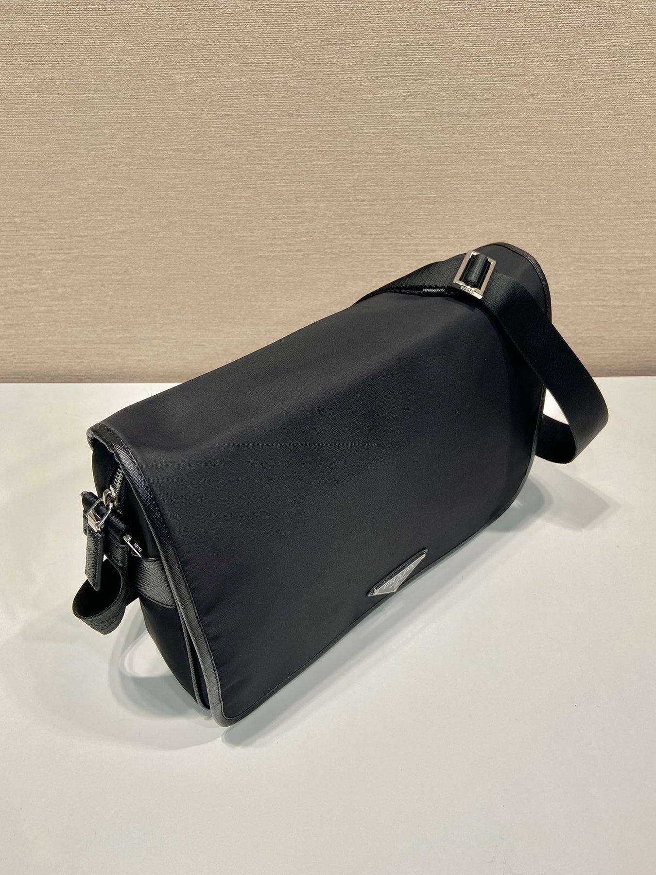 PRA Messenger Bag