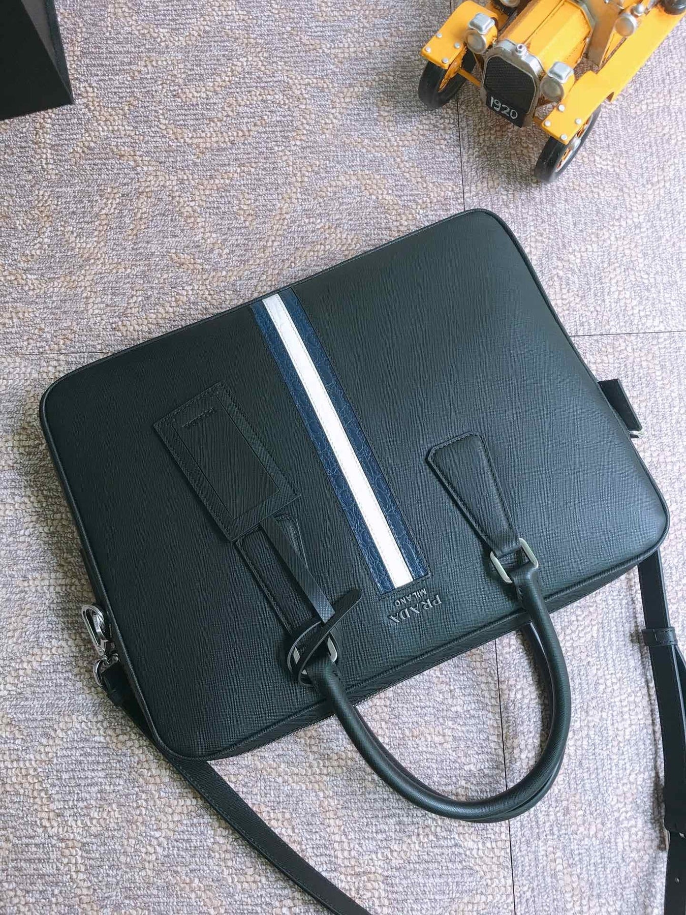 PRA Briefcases
