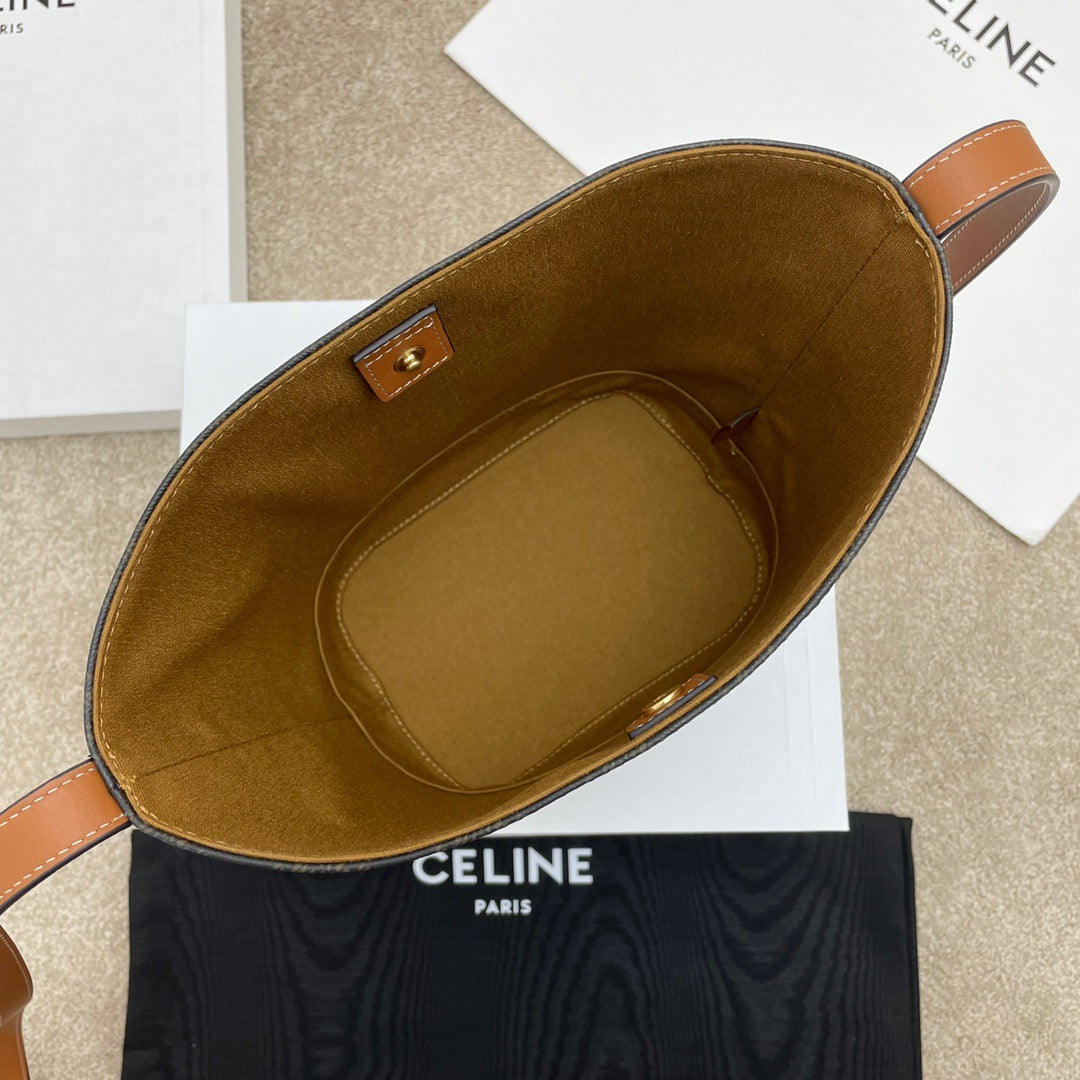 CEL Triomphe Bucket