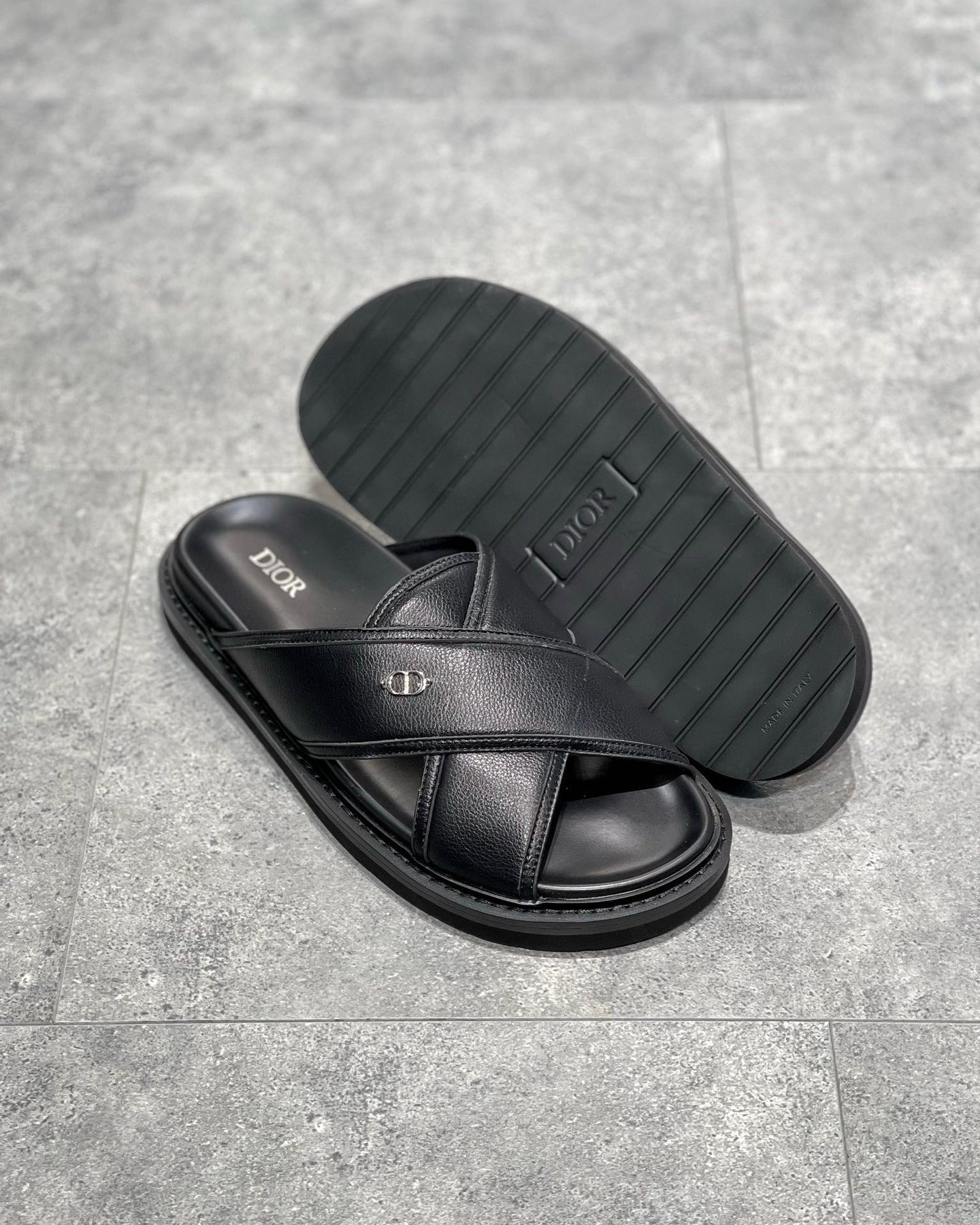 DIO Sandal