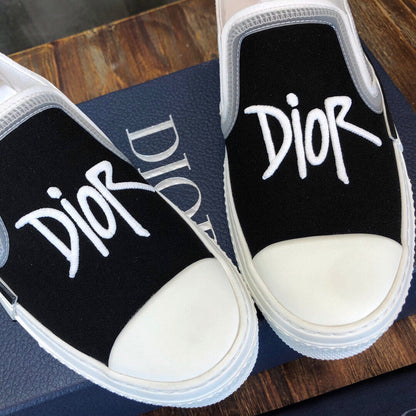 DIO Sneakers
